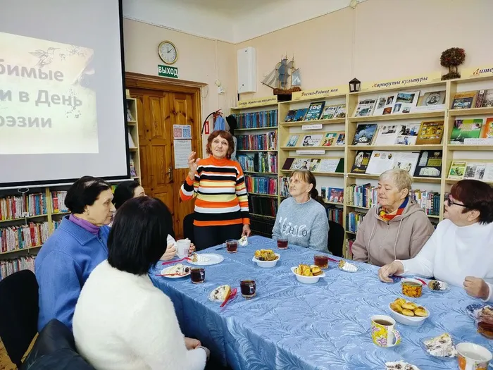 photo_5408895888199380989_y