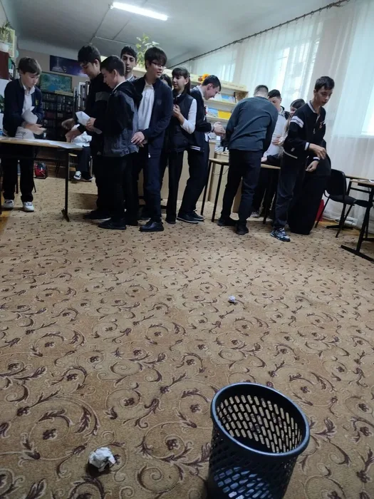 photo_5215451969936815399_y