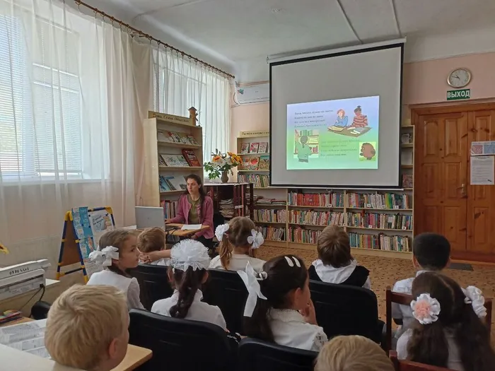 photo_5427368190352156069_y