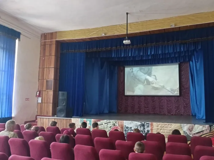 photo_5442990227653260988_y