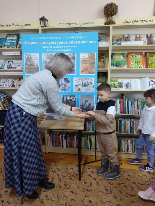 photo_5244846631621355523_y