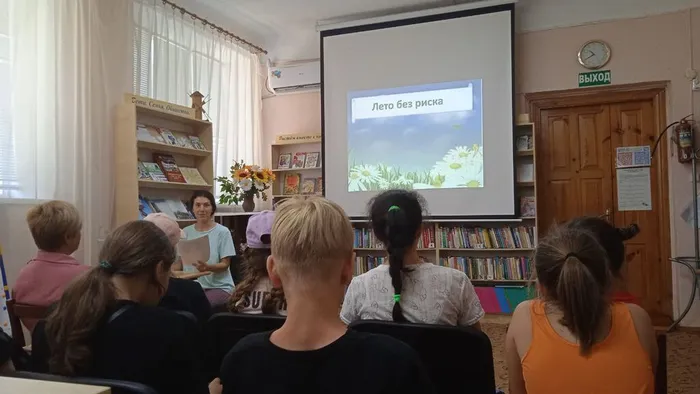 photo_5235654834672228780_y