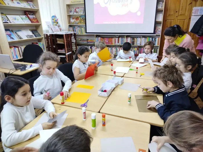 photo_5249500580873889271_y