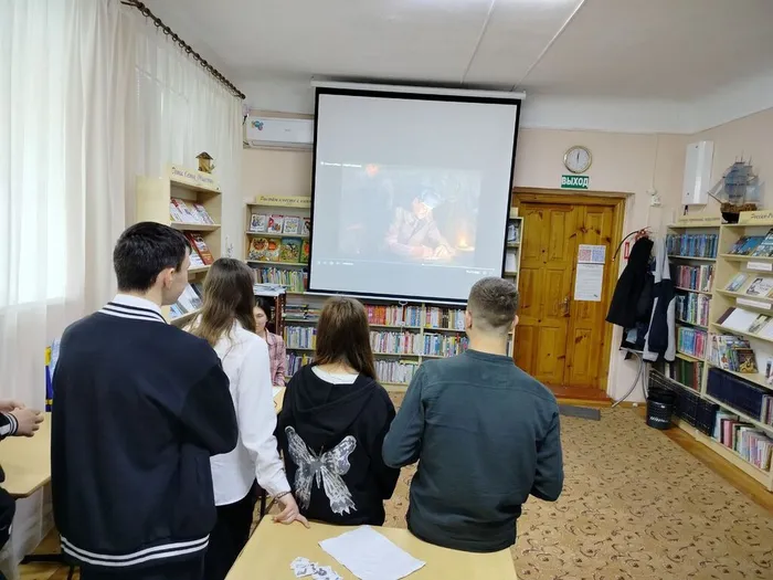 photo_5215451969936815401_y