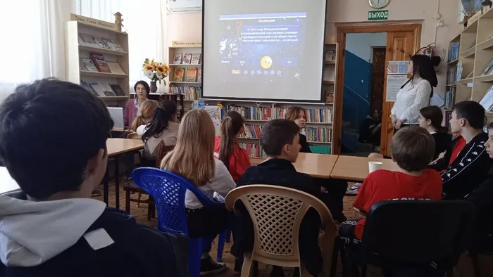 photo_5244621287572233393_y