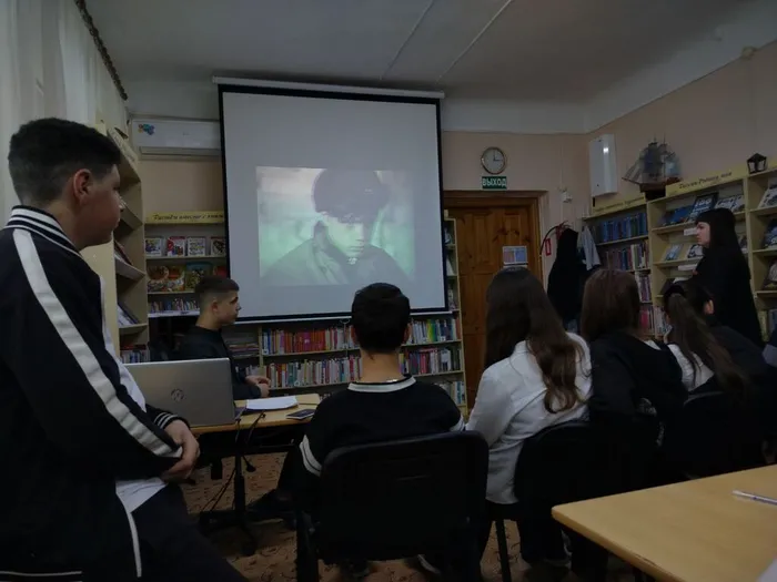 photo_5215451969936815393_y