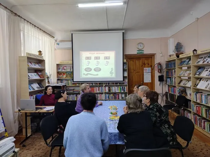 photo_5244557962574427010_y