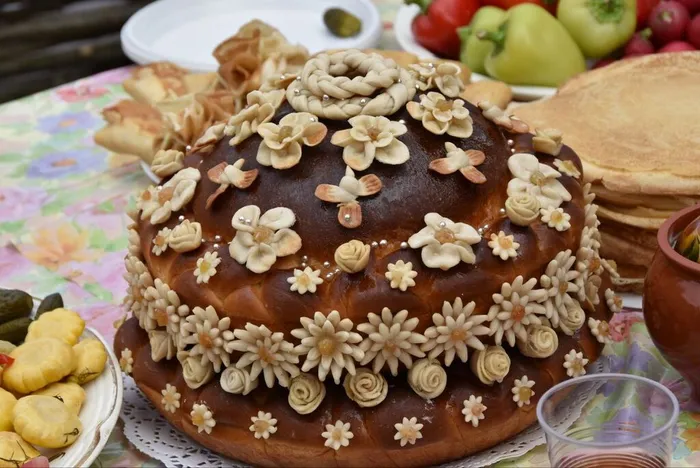 photo_5199459697864855268_y