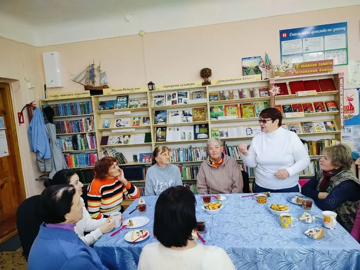 photo_5408895888199380984_y